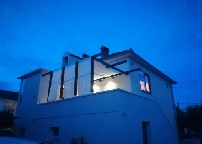 Velebit Апартаменты Нин